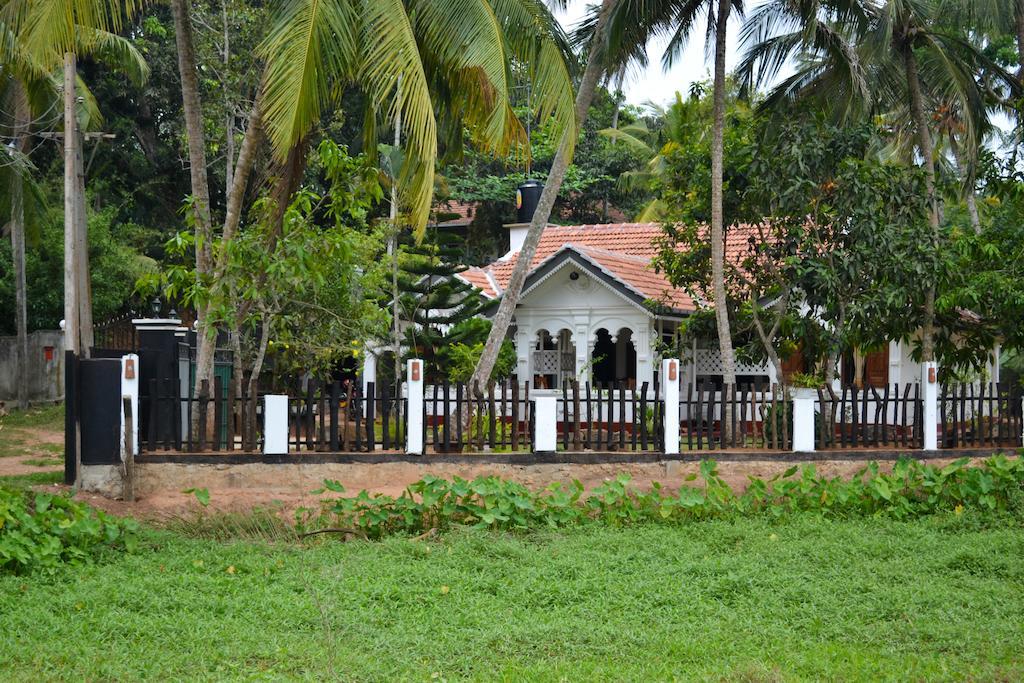 Grand Villa Hikkaduwa Szoba fotó